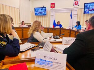 В Крыму обсудили Национальную стратегию в интересах женщин на 2023-2030 годы
