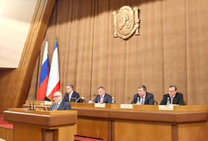 По инициативе Общественной палаты в Крыму прошли первые парламентские слушания