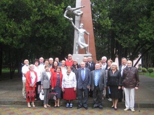 В Симферополе отметили 100-летие Крымской областной комсомольской организации