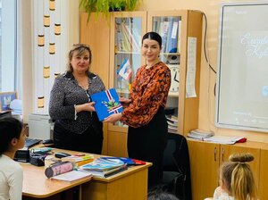 Инна Шишова провела урок патриотического воспитания, посвященный семилетию Крымской весны