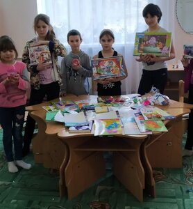 В Крыму прошла благотворительная акция «Согрей детей теплом своим!»