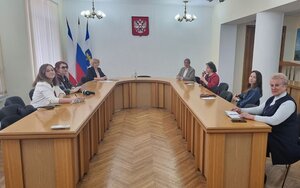 При Общественном совете Симферополя прошло заседание рабочей группы по делам семьи