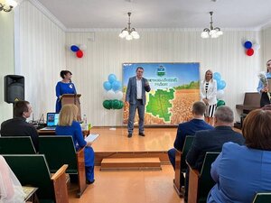 Роман Чегринец наградил общественных наблюдателей из Первомайского района