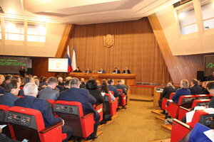Проект трехлетнего бюджета Крыма обсудили на парламентских слушаниях