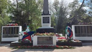 В Саках завершилась реконструкция Мемориала «Вечный огонь», установленного в память о погибших сакчанах в годы Великой Отечественной войны