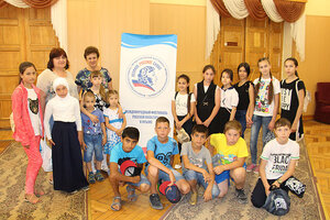 Детям из многодетных семей Крыма организовали бесплатные походы в театр